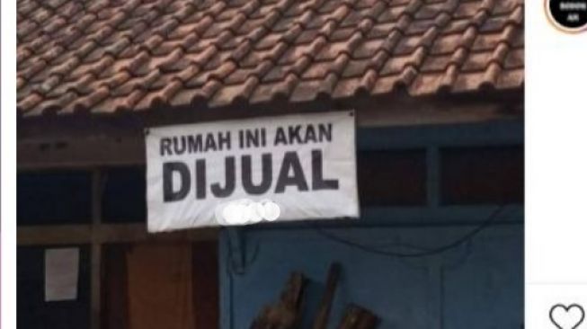 Viral Spanduk Jual Rumah Bikin Mati Penasaran, Sebelum Baca Siapkan Mental