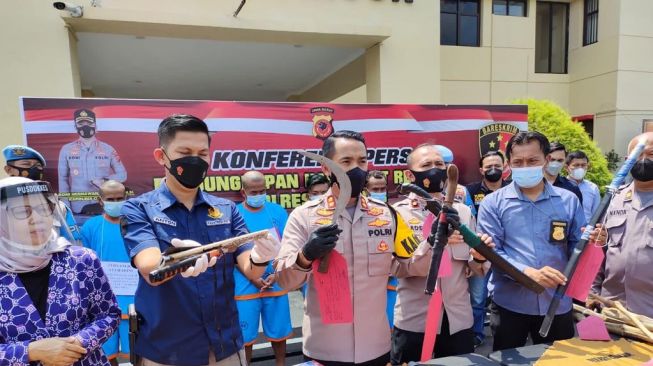 Lima Tersangka Bentrokan Dua Ormas di Cianjur Terancam 12 Tahun Penjara