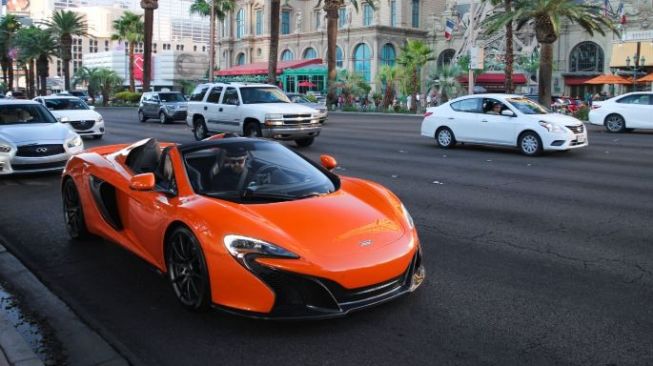 McLaren 650S: Si Mobil Balap Legal Di Jalan Raya