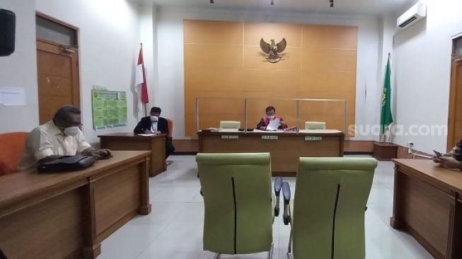 Sidang gugatan MAKI terkait King Maker kasus Djoko Tjandra di PN Jakarta Selatan. (Suara.com/Arga)