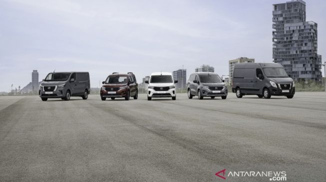 Nissan Townstar di antara empat kendaraan kategori van lansiran Nissan [Nissan via ANTARA].