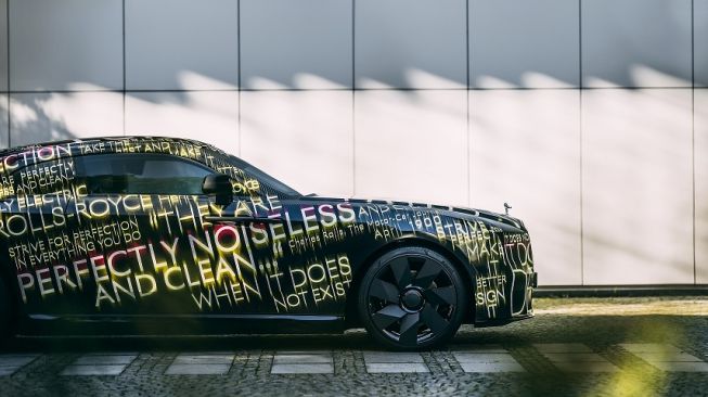 Spectre Jadi Nama Mobil Listrik Terbaru Rolls-Royce, Siap Diuji 2,5 Juta Mil