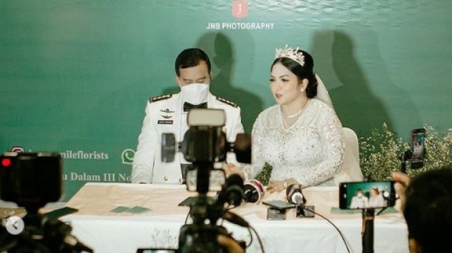 Potret pernikahan Joy Tobing. [Instagram/joydestinytobing/yoxforchrist/jnb_photography]