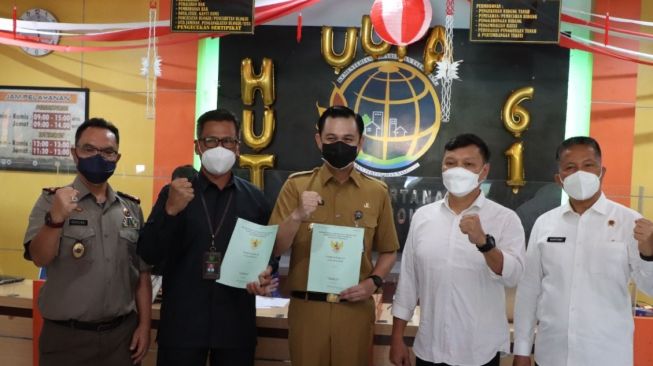 Kunjungi Bone Bolango, Wamen ATR/Waka BPN Pastikan Pelaksanaan Proyek Berjalan Lancar