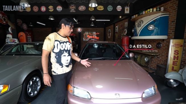 Honda Estilo 1995 milik Andre Taulany punya warna kondisi "rare" [screenshot: YouTube Taulany TV].