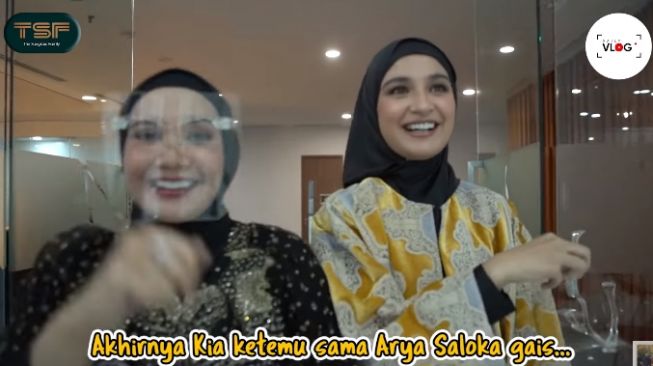 Zaskia Sungkar dan Shireen Sungkar (YouTube.com)