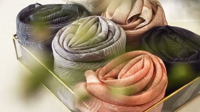 12 Tahun Berkarya di Industri Fesyen, Brand KAMI Luncurkan Produk Scarf Spesial