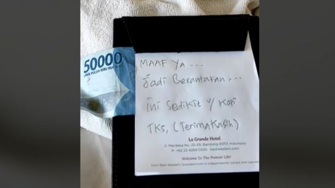 Viral Kamar Hotel Berantakan Tapi Netizen Puji Tamu karena Tinggalkan Ini di Kasur