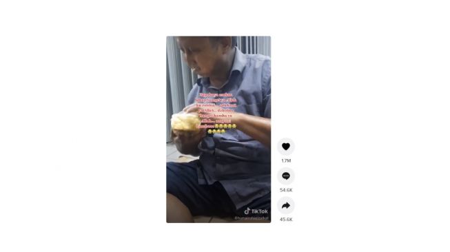 Cari sampah karena belum makan 2 hari. [TikTok] 