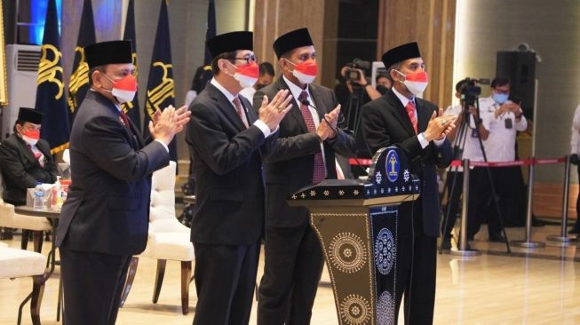 Menteri Hukum dan HAM Yasonna H Laoly bersama Kementerian Hukum dan HAM (Kemenkumham) memperingati Hari Dharma Karyadhika (HDKD) Kemenkumham, Jumat (1/10/2021). - (SuaraJogja.id/HO-Kemenkumham)