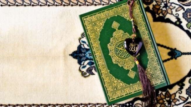 Keutamaan Membaca Surat Al-Ikhlas 10 Kali Setiap Hari