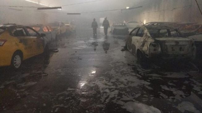 Dilalap Si Jago Merah, 32 Unit Mobil di Pool Taksi Cimahi Hangus Terbakar