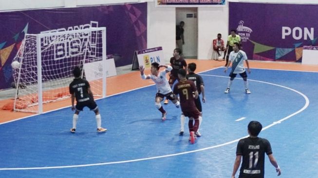 Tim Futsal Jatim Ditekuk NTB 1-5 di PON XX Papua 2021, Para Pemain Minta Maaf