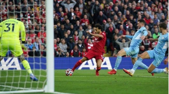 Penggemar Liverpool Diduga Meludahi Staf Manchester City