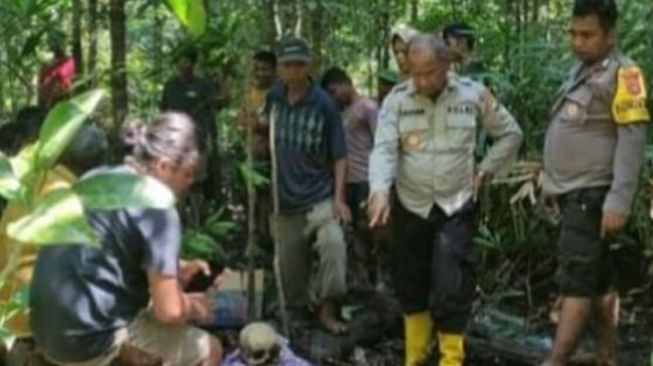 Warga Syok Lihat Tengkorak dan Tulang Belulang Berserakan di Hutan Bakau