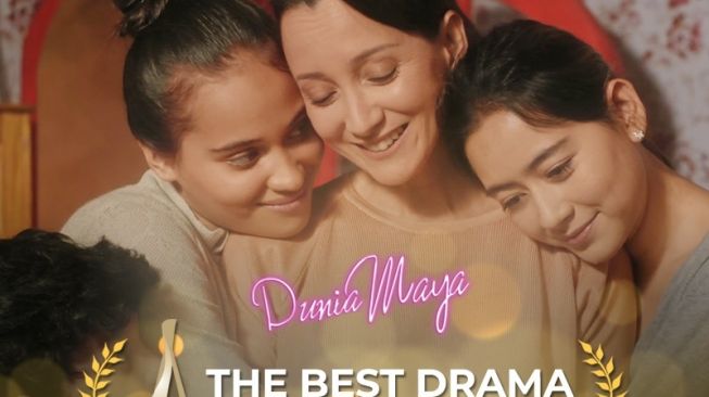 Dunia Maya Raih Penghargaan di Asian Academy Film Awards 2021