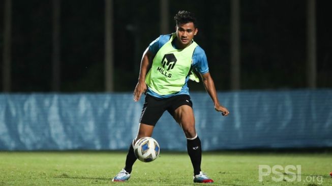 Pemain Ansan Greeners, Asnawi Mangkualam saat berlatih bersama Timnas Indonesia (dok. PSSI)