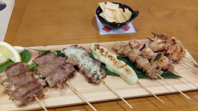 Sama-sama dari Ayam, Yakitori Khas Jepang Beda Loh dengan Sate dari Indonesia