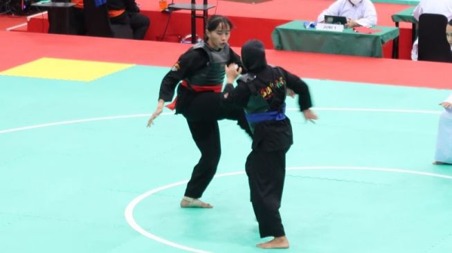 Pesilat Sumatera Barat Suci Wulandari Dijagokan Sabet Emas PON Papua