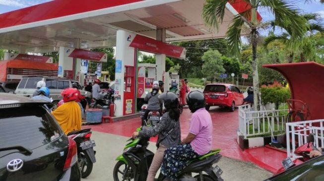 Ribuan SPBU Pertamina Akan Gunakan Listrik Tenaga Surya, Mana Saja Lokasinya?