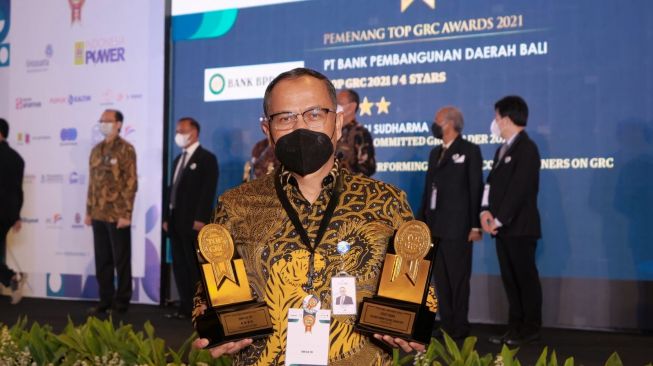 Bank bjb Sabet Tiga Penghargaan TOP GRC Award 2021