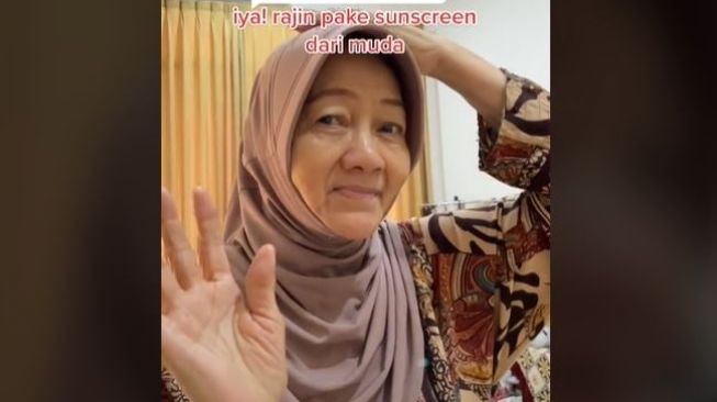 Viral Nenek 80 Tahun Dikira 50 Tahun, Ini Rahasianya (tiktok.com/@diandramarshas)