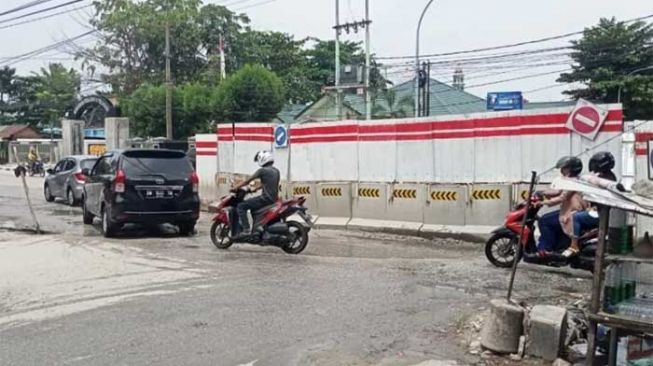 Bekas Galian Proyek IPAL Pekanbaru Belum Diperbaiki, Kontraktor ke Mana?