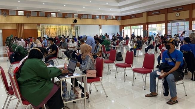 Dukung Pemberian Vaksin Gratis Warga Solo, PMS Gandeng iDexpress