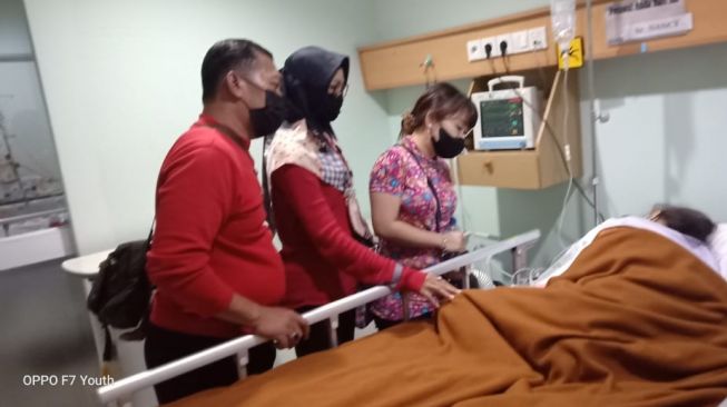 Kritis, Dorce Gamalama Dikabarkan Tak Sadarkan Diri di RS Primaya