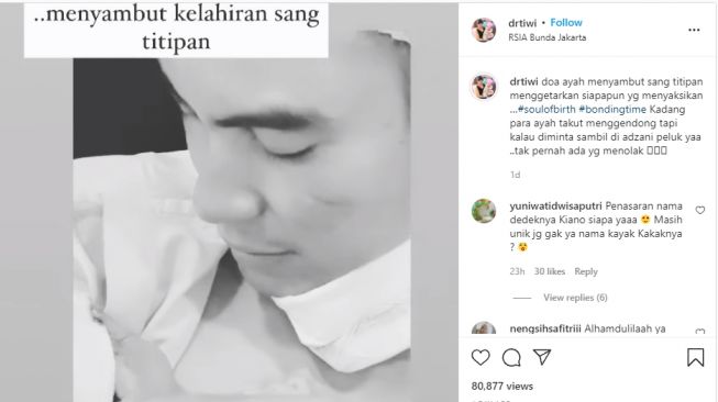 Unggahan salah satu dokter yang mengabadikan momen Baim Wong melantunkan azan pada anaknya [Instagram/@drtiwi]