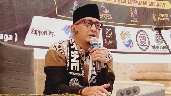 Eks Asisten Catut Nama Ustaz Adi Hidayat hingga Rugikan Orang, Ustaz Zacky Mirza Turun Tangan Minta Tanggung Jawab