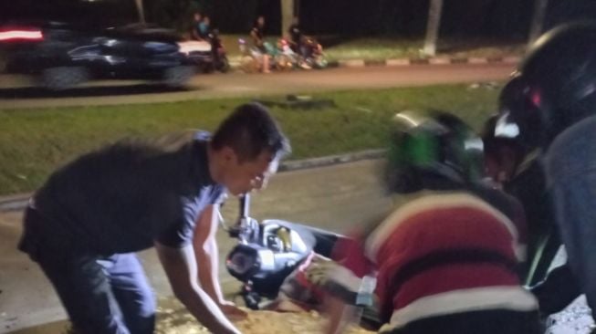 Viral! Polisi Selidiki Kasus Tabrak Lari Pengemudi Pajero ke Pedagang Ikan di PIK