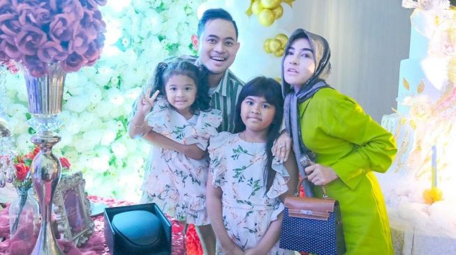 Bikin Melongo, Juragan 99 Beri Hadiah Istri Tas Mewah Seharga Rp 4,6 Miliar