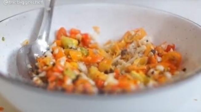 Resep Sambal Korek Tanpa Ngulek, Pedasnya Bikin Semangat Makan!
