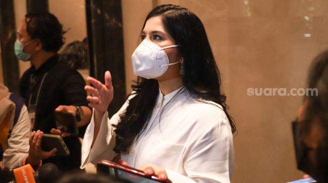Annisa Pohan Bagikan Foto di Kursi Roda Mengaku Sedang Terpuruk: Air Mata Susah Dibendung