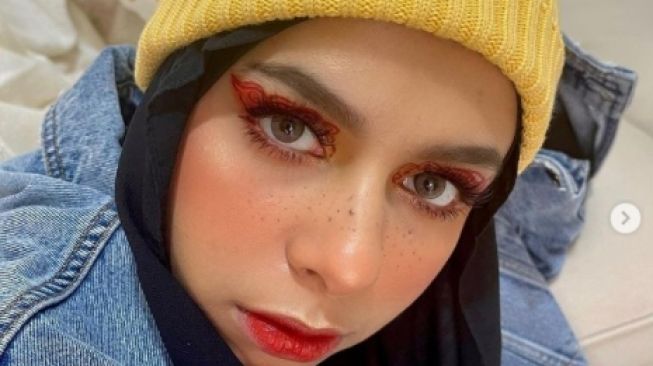 Potret Cantik Adik Fadil Jaidi, Dilla Jaidi. [Instagram/dillaljaidi]