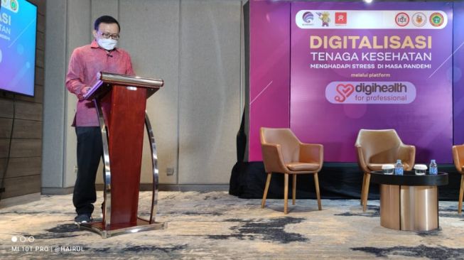 Sosialisasi Digitalisasi Tenaga Kesehatan dan Webinar Strategi Tenaga Kesehatan Menghadapi Stres di Masa Pandemi yang digelar Kominfo dan Asosiasi Health Tech Indonesia, Sabtu (9/10/2021). [dokumentasi pribadi]