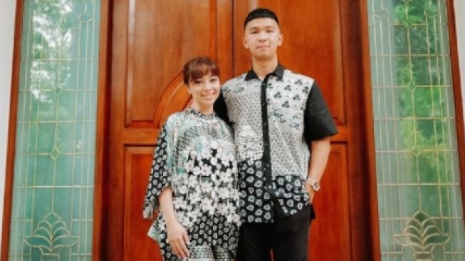 Alasan Nikita Willy Melahirkan di AS, Suami Mau Kasih Fasilitas Terbaik