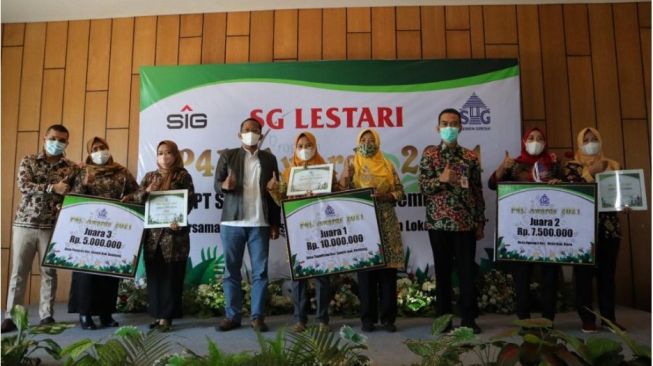 Semen Gresik Berikan P4L Awards Bagi Desa dengan Ketahanan Pangan Terbaik 2021