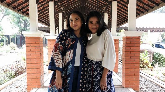 8 Potret Kedekatan Cucu BJ Habibie dan Adira Kania, Jadi Bestie Gegara Satu Kampus