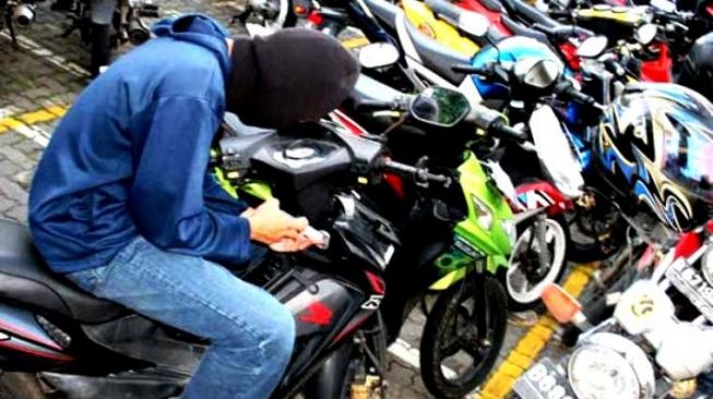 Lima Orang Penadah Motor Curian Asal Kabupaten Karawang Diringkus Polisi di Bekasi