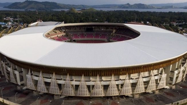 Foto udara Stadion Lukas Enembe di Kompleks Olahraga Kampung Harapan, Distrik Sentani Timur, Kabupaten Jayapura, Papua, Selasa (24/8/2021). Stadion Lukas Enembe yang memiliki kapasitas lebih dari 40 ribu penonton ini akan menjadi tempat upacara pembukaan dan penutupan PON XX Papua 2021. (ANTARA FOTO/M Agung Rajasa).