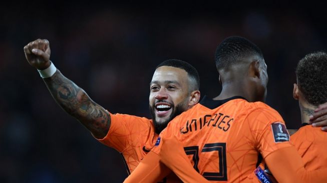 Cetak Brace ke Gawang Gibraltar, Memphis Depay Bikin Rekor Elit