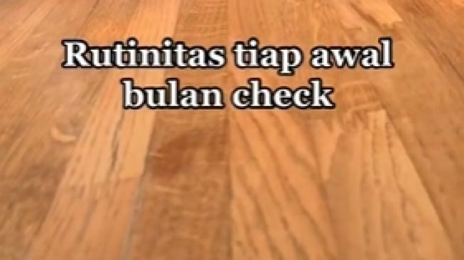 Sejoli Pamer Rutinitas Tiap Awal Bulan, Publik: Jangan Lupakan Orang Tua