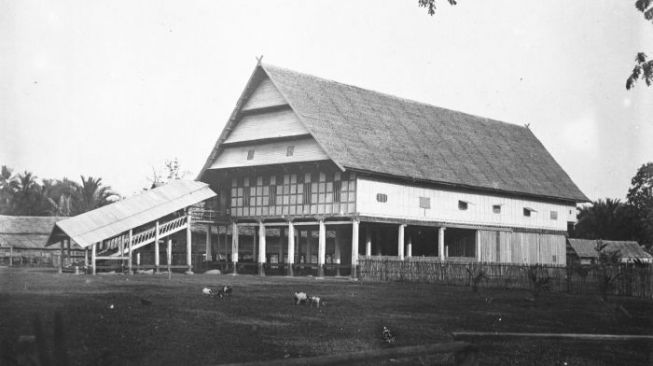 Rumah adat suku Luwu (Palopo Raya). [Wikipedia]