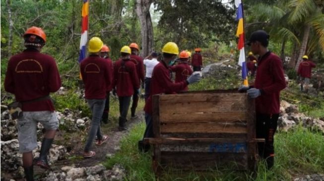 Kementerian Perhubungan Libatkan Warga Buka Akses Jalan di Kabupaten Konawe Kepulauan