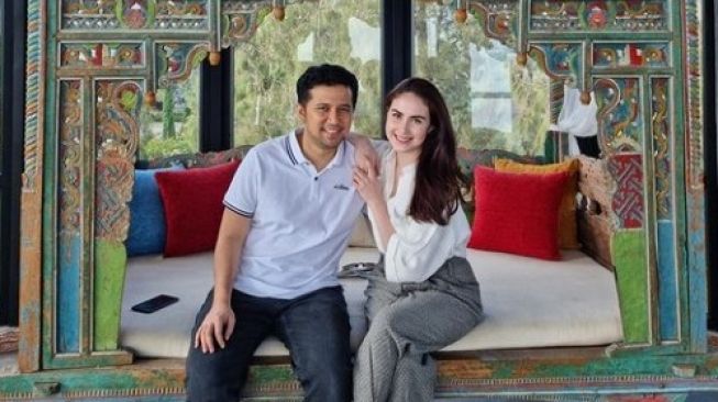 Anniversary Pernikahan ke-8, Arumi Bachsin Dapat Kado Lagu Romantis dari Suami