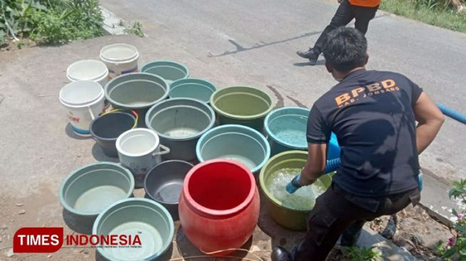 Desa Ngrimbi Jombang Dilanda Kekeringan, Warga Kesulitan Air Bersih