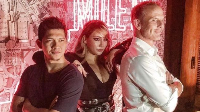 Potret Iko Uwais bareng seleb Hollywood. [Instagram/iko.uwais]