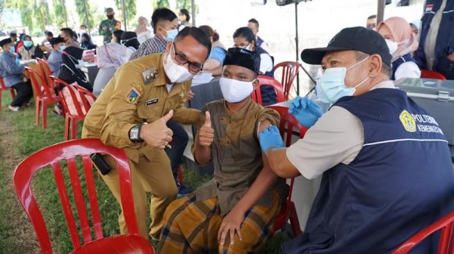 Pemkab Sigi Semakin Intensif Gelar Vaksinasi Massal